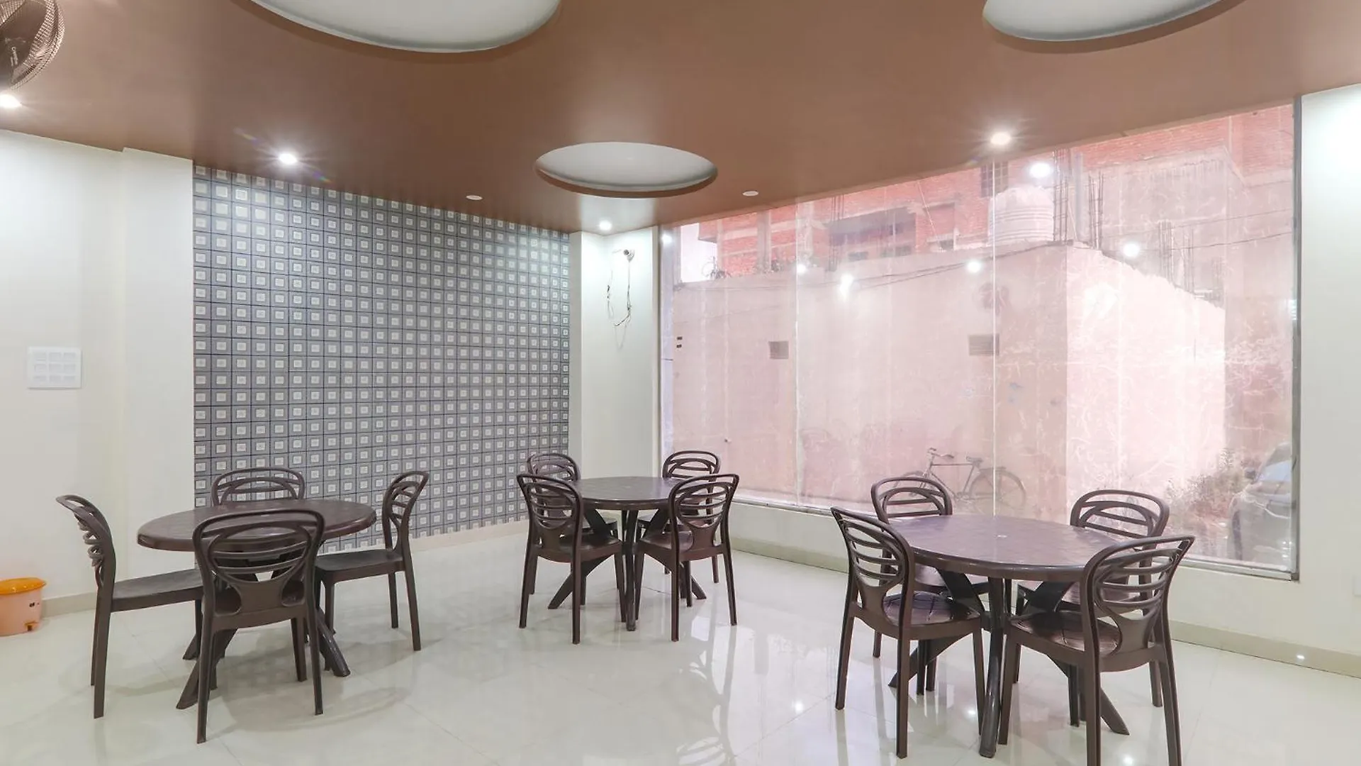 Fabhotel Us Inn Varanasi Hotel
