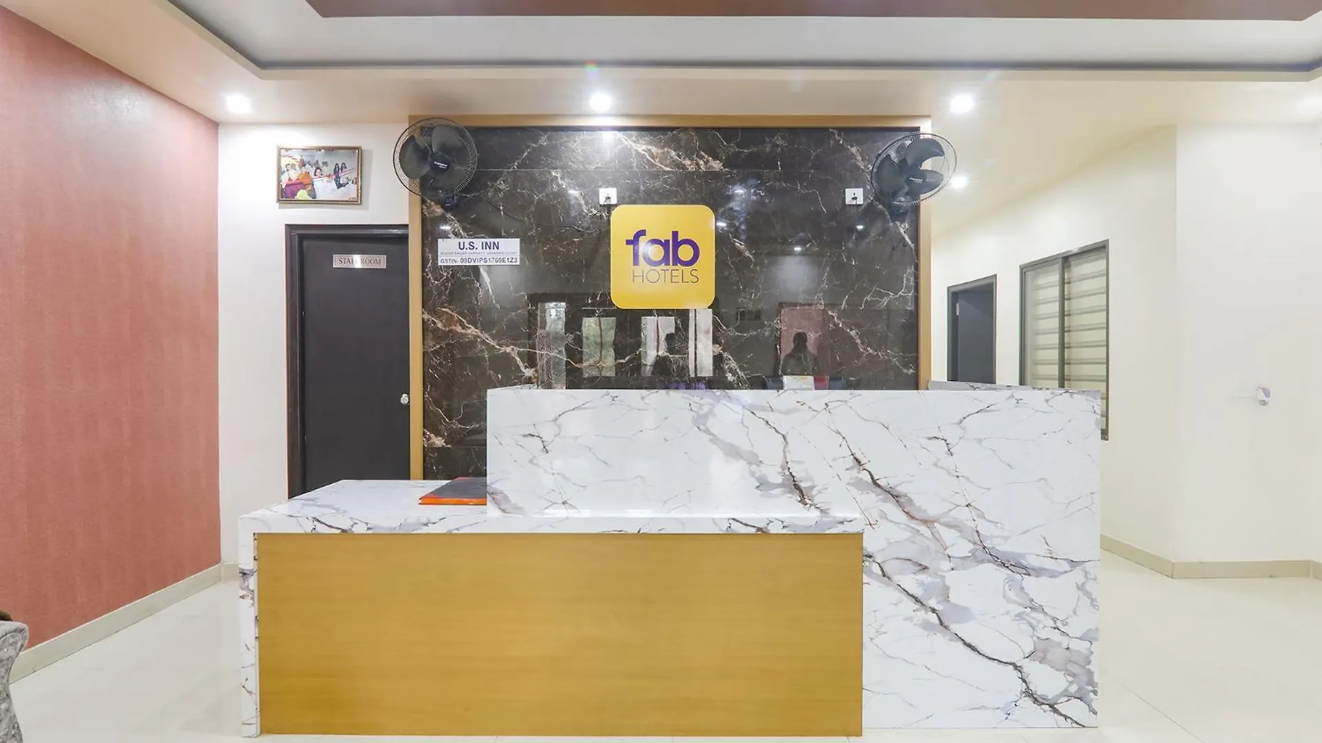 Hotel Fabhotel Us Inn Varanasi
