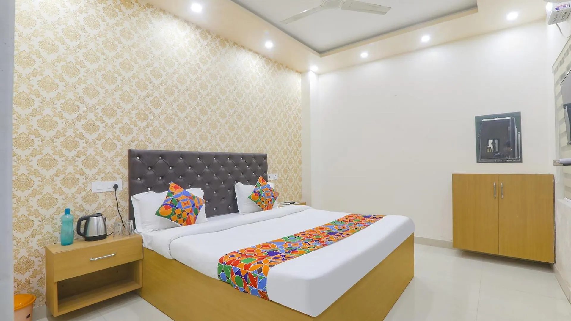 Fabhotel Us Inn 瓦拉纳西 酒店