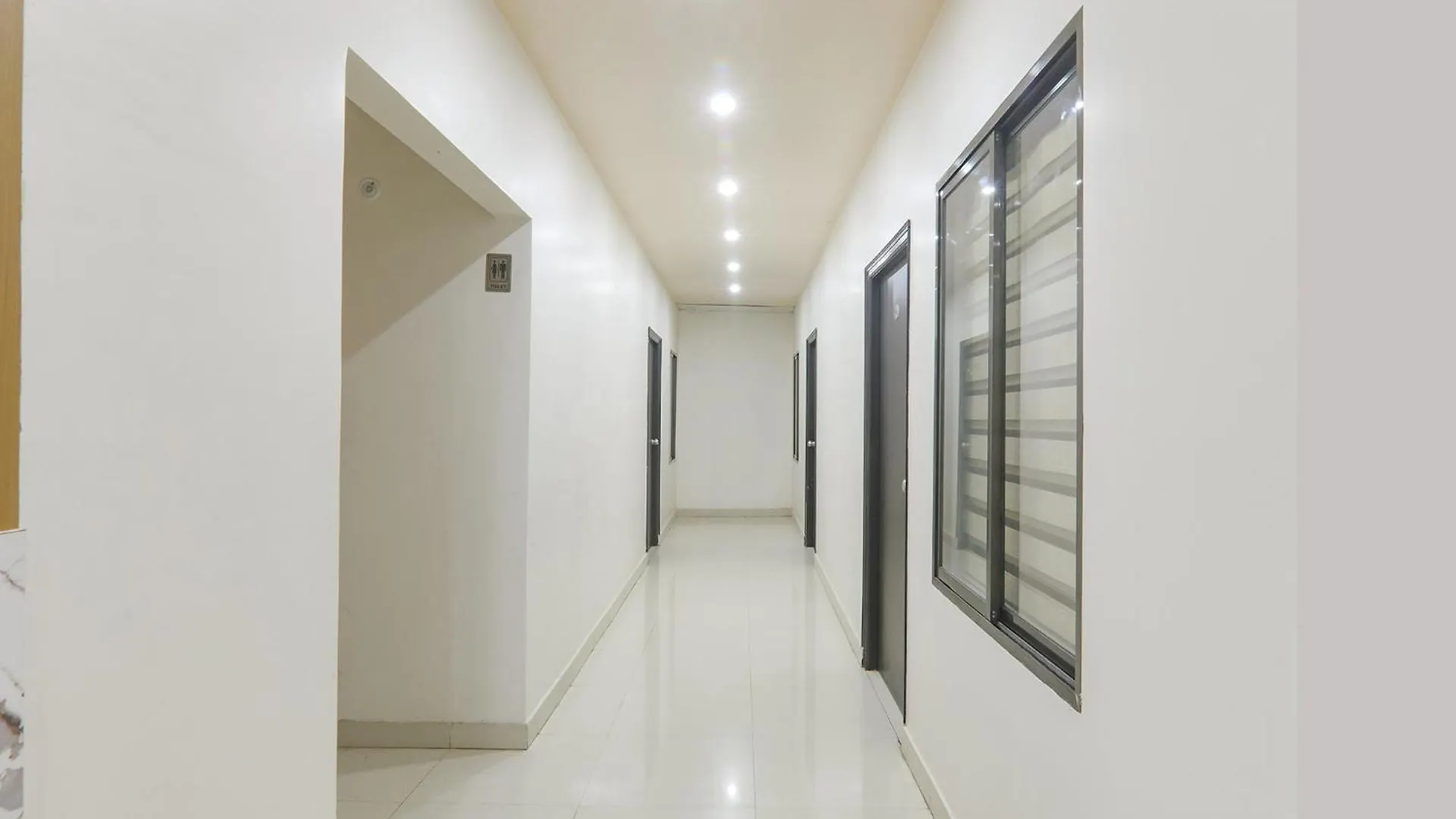 Fabhotel Us Inn 瓦拉纳西